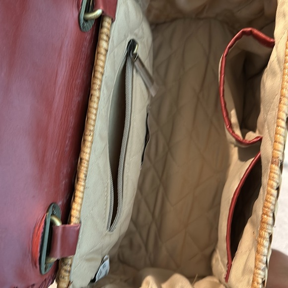 PreOwned Excellent Condition Gendhis Ratan bag with 2 straps - Picture 11 of 16